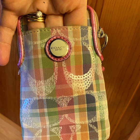 Coach Handbags - Coach Poppy wristlet/pouch